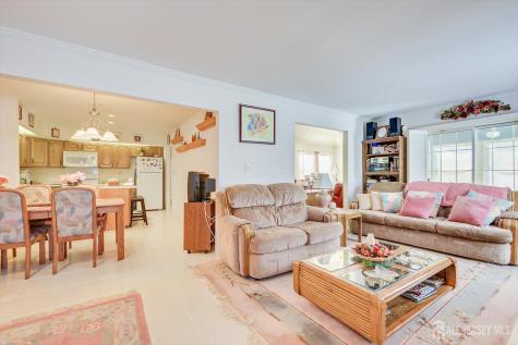 25 Martin Van Buren Drive Monroe NJ 08831