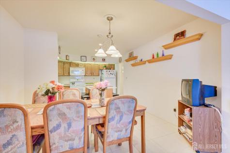 25 Martin Van Buren Drive Monroe NJ 08831