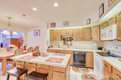 25 Martin Van Buren Drive Monroe NJ 08831