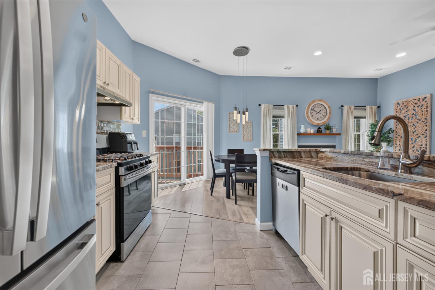 7243 Elm Court South Brunswick NJ 08852