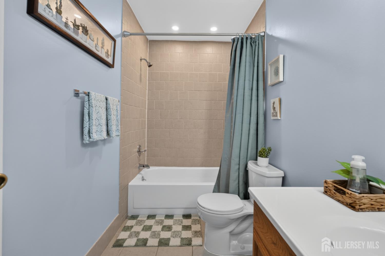 7243 Elm Court South Brunswick NJ 08852