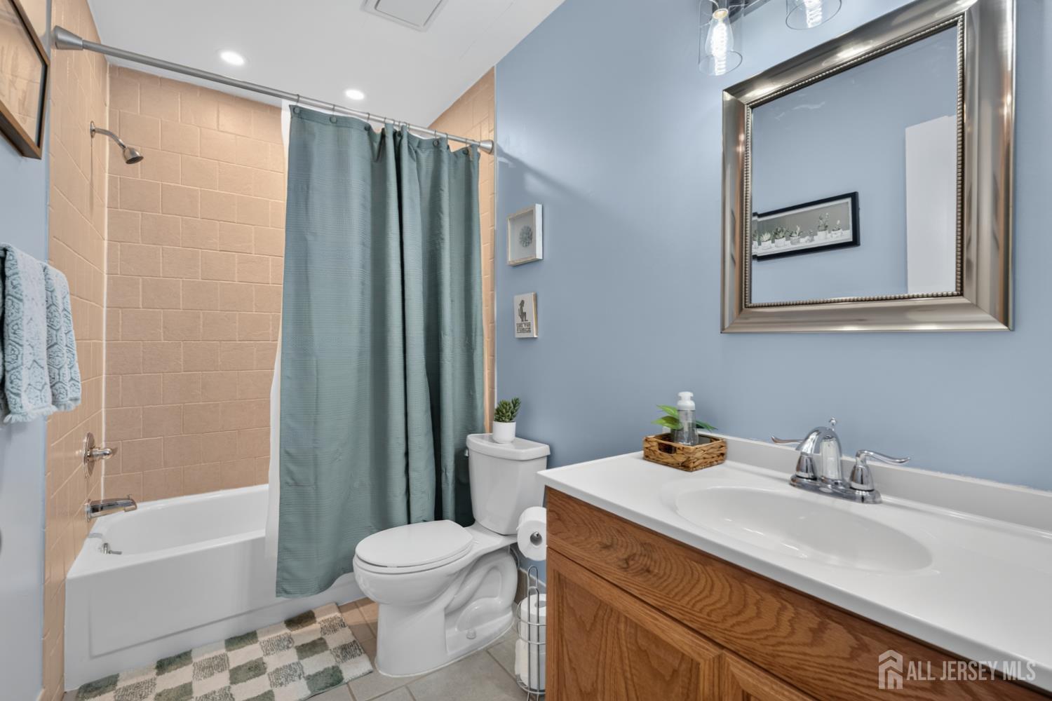 7243 Elm Court South Brunswick NJ 08852