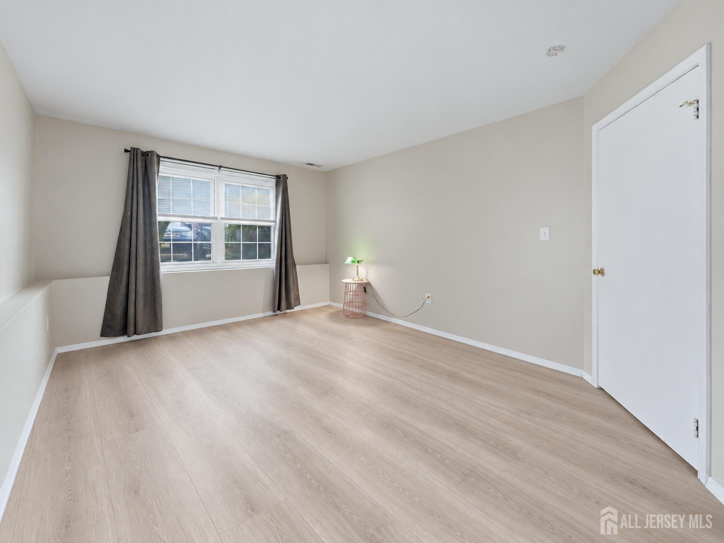 116 Orlando Street Edison NJ 08817