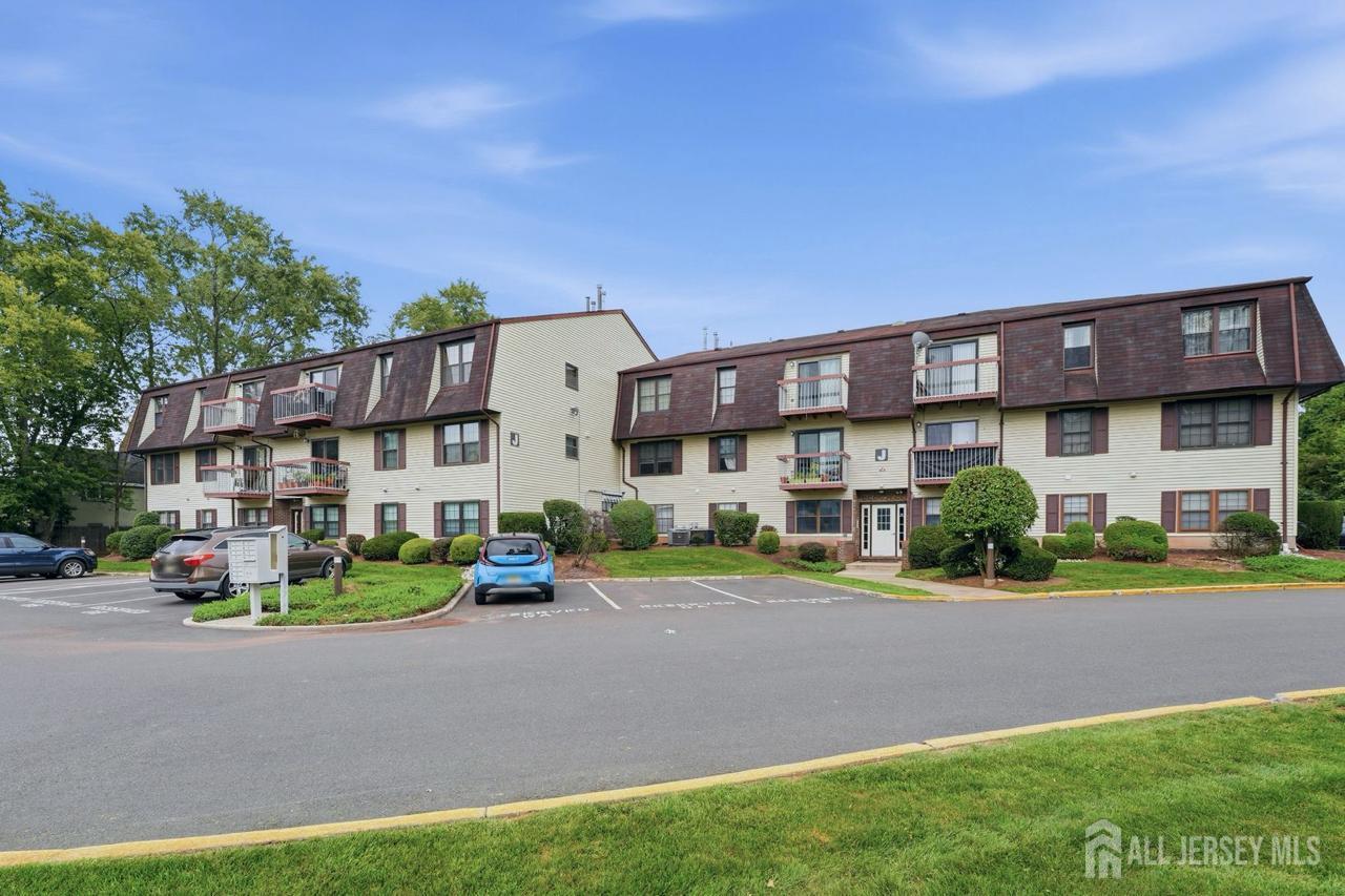 116 Orlando Street Edison NJ 08817