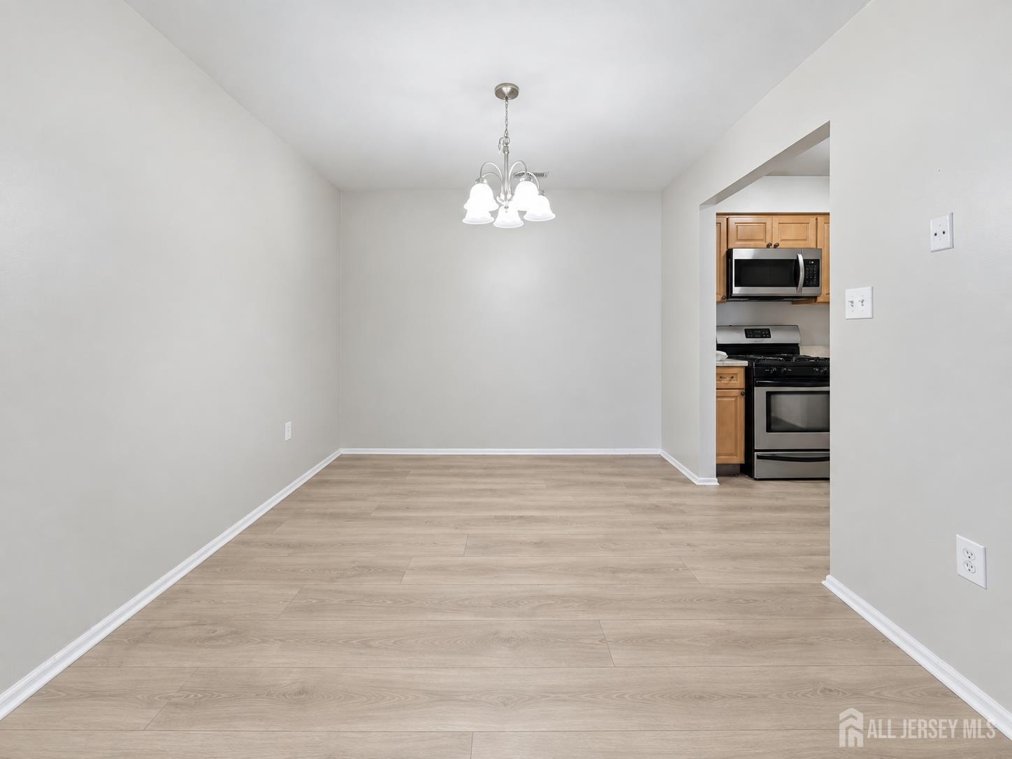 116 Orlando Street Edison NJ 08817