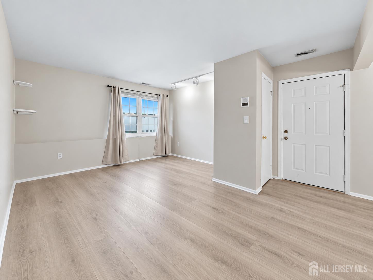 116 Orlando Street Edison NJ 08817