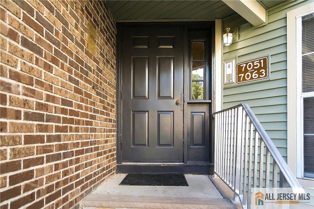 7053 Elm Court South Brunswick NJ 08852