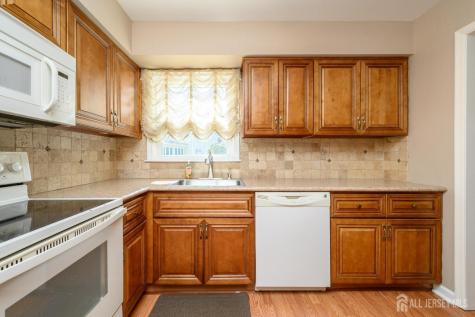 571-B Westport Lane Monroe NJ 08831