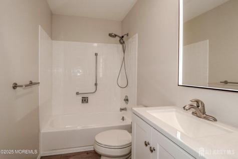 8 Benjamin Franklin Drive Monroe NJ 08831
