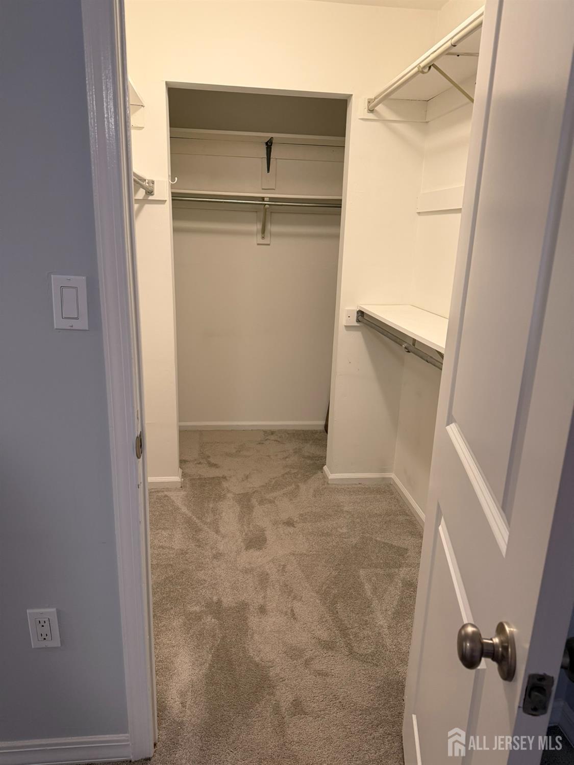30 Mill Run Hightstown NJ 08520