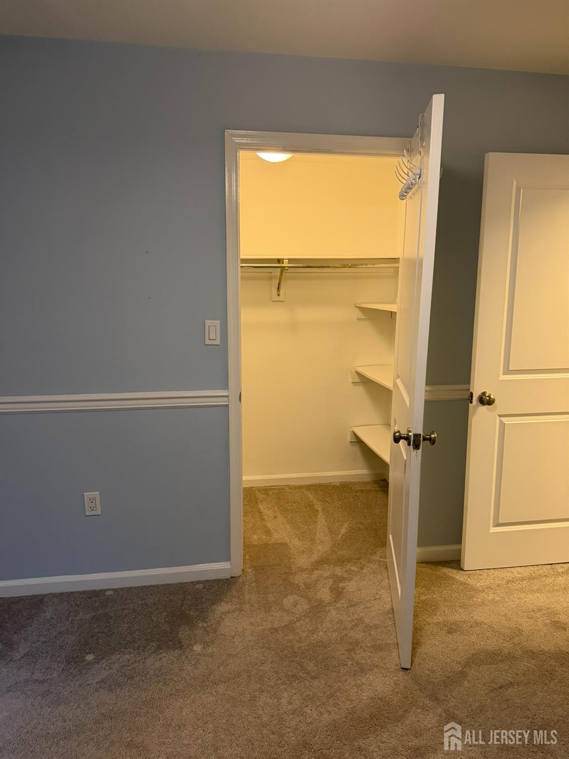 30 Mill Run Hightstown NJ 08520
