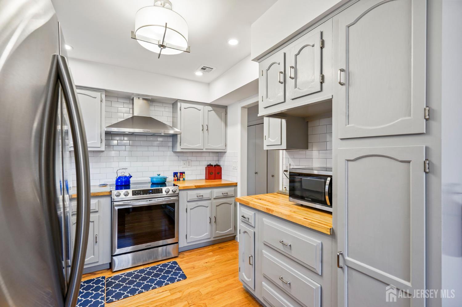 481 Newport Way Monroe NJ 08831