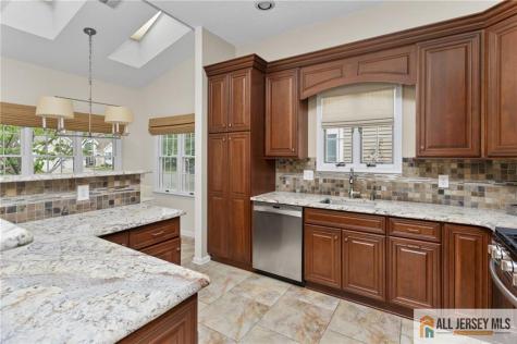 30 Wellington Place Monroe NJ 08831