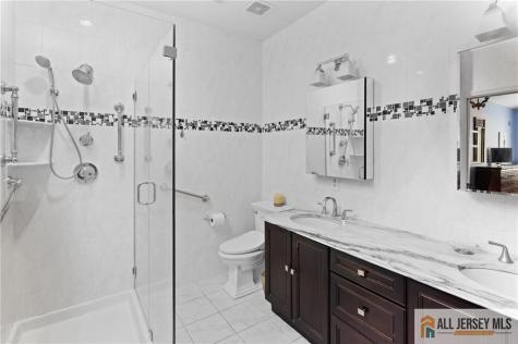 30 Wellington Place Monroe NJ 08831