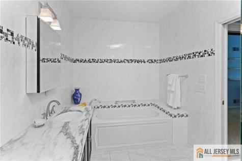 30 Wellington Place Monroe NJ 08831