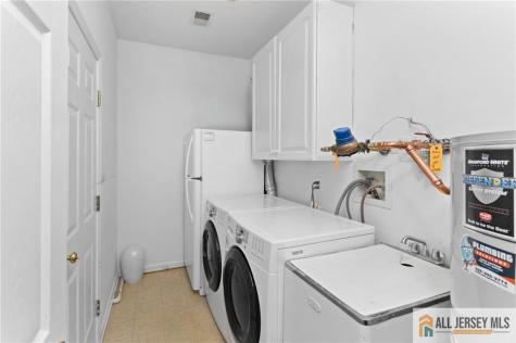 30 Wellington Place Monroe NJ 08831