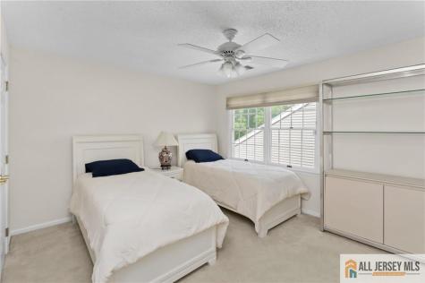 30 Wellington Place Monroe NJ 08831