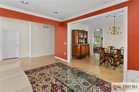 30 Wellington Place Monroe NJ 08831
