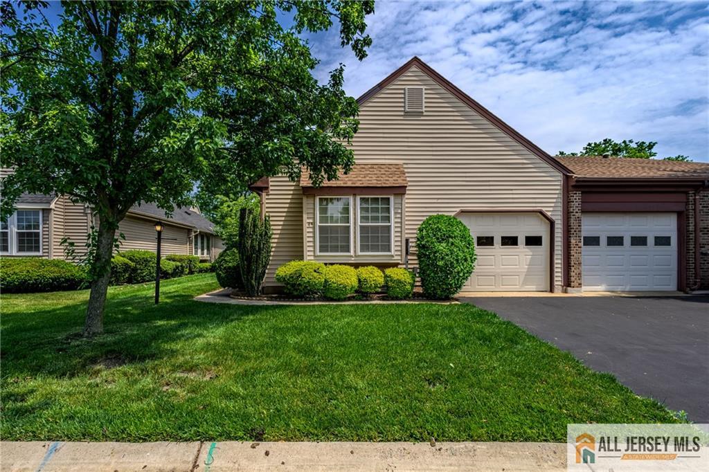 4 Martin Van Buren Drive Monroe NJ 08831