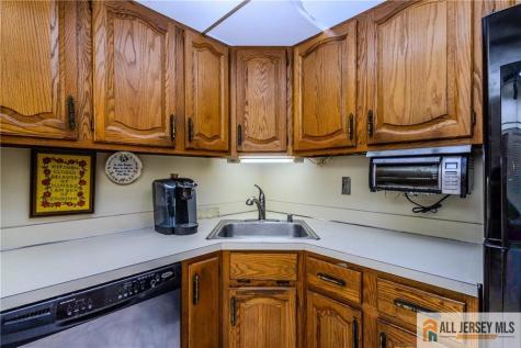 4 Martin Van Buren Drive Monroe NJ 08831