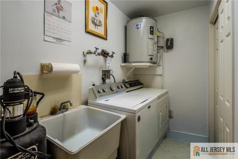4 Martin Van Buren Drive Monroe NJ 08831