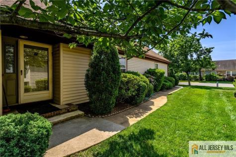 4 Martin Van Buren Drive Monroe NJ 08831