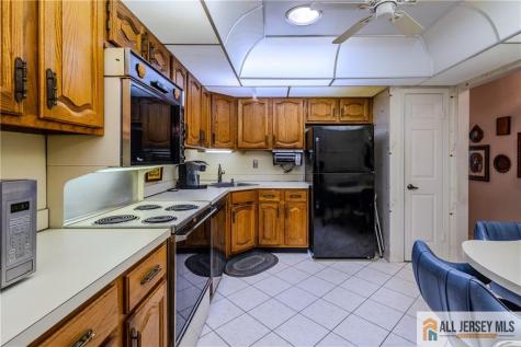 4 Martin Van Buren Drive Monroe NJ 08831
