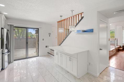 516 Westgate Drive Edison NJ 08820