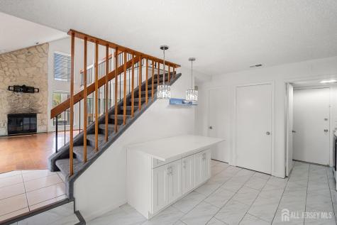 516 Westgate Drive Edison NJ 08820
