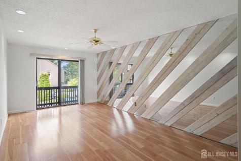 516 Westgate Drive Edison NJ 08820
