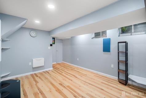 516 Westgate Drive Edison NJ 08820