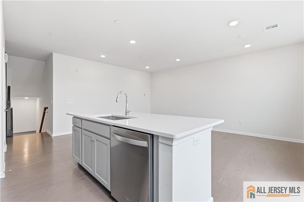 311 Sadie Circle New Brunswick NJ 08901
