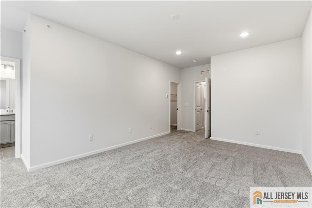 311 Sadie Circle New Brunswick NJ 08901