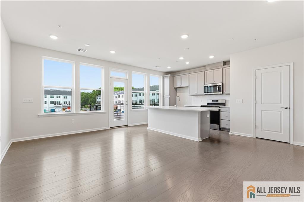 311 Sadie Circle New Brunswick NJ 08901