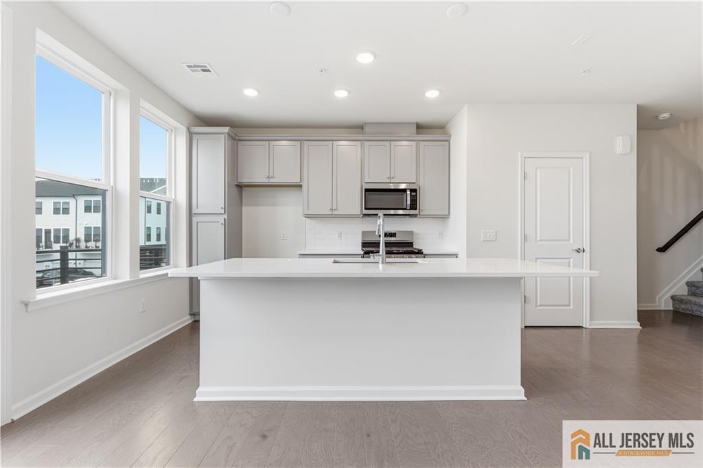 311 Sadie Circle New Brunswick NJ 08901