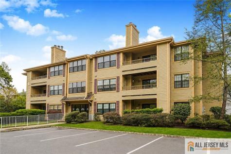 2809 Ridgefield Court Helmetta NJ 08828