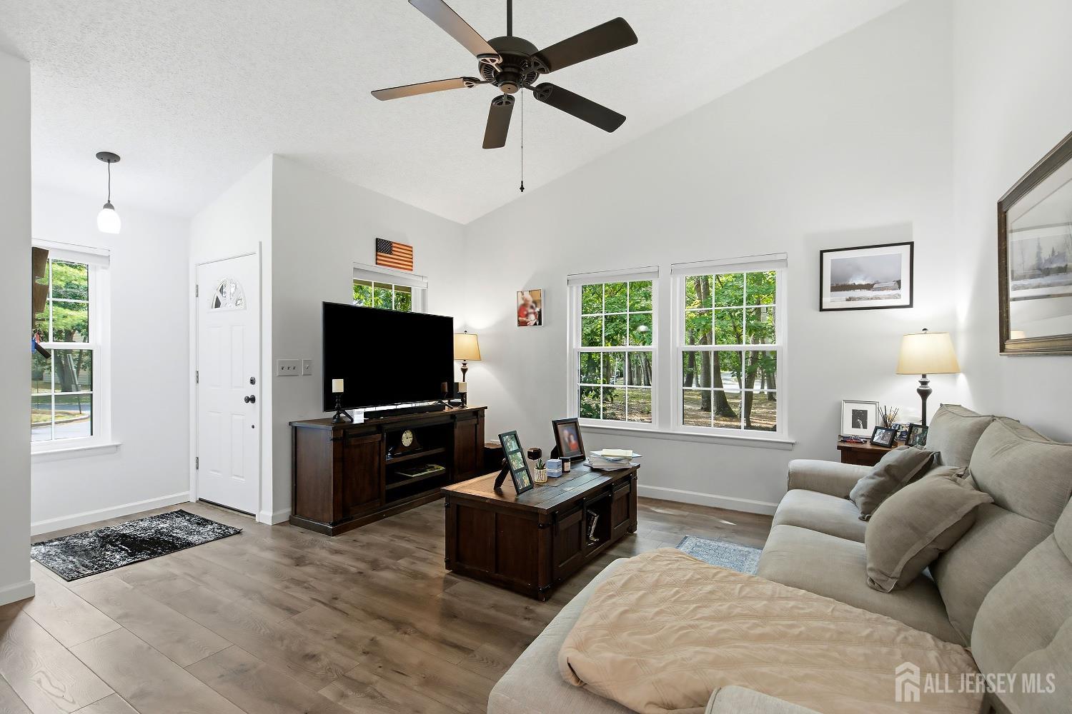 10 Bayberry Court Jackson NJ 08527