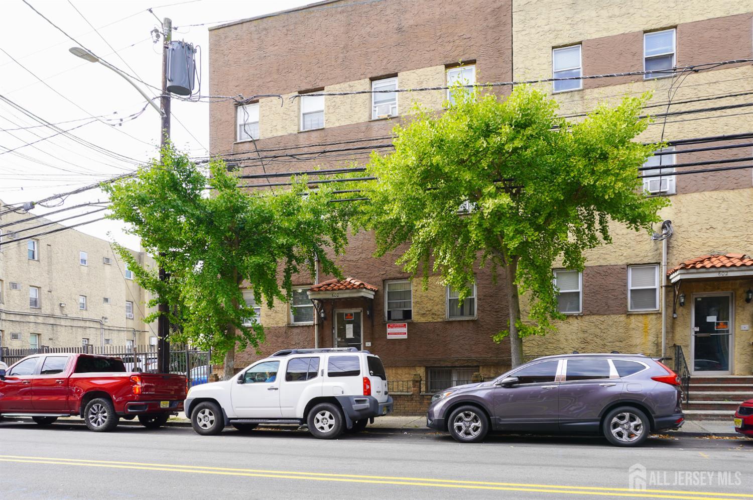 600 N 6th Street N Newark NJ 07107
