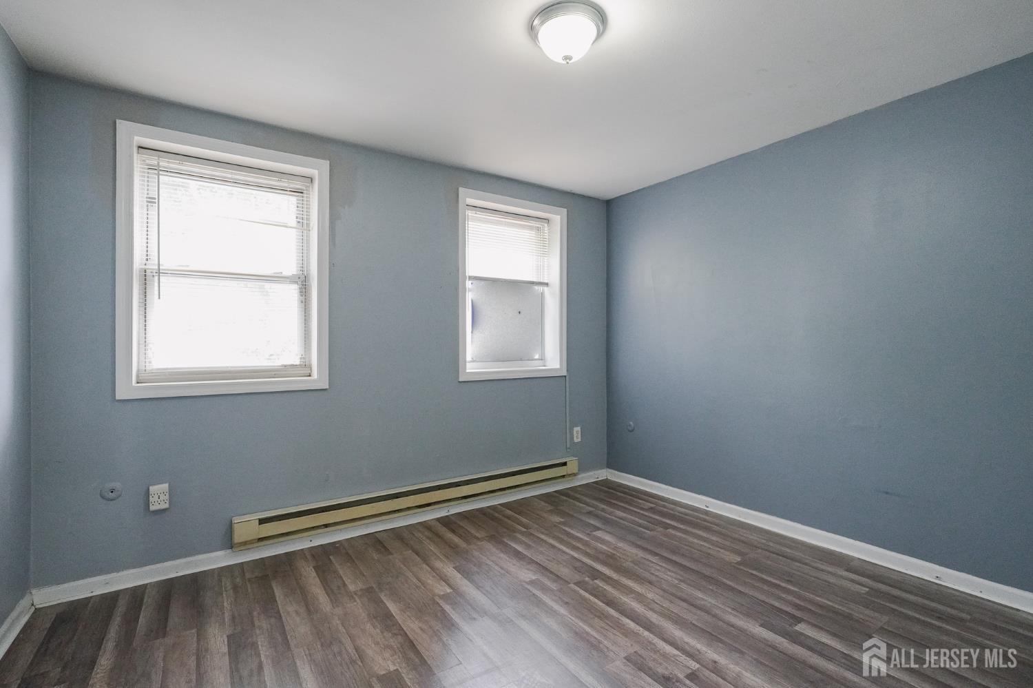 600 N 6th Street N Newark NJ 07107