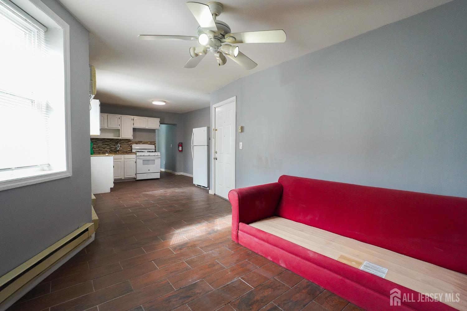 600 N 6th Street N Newark NJ 07107