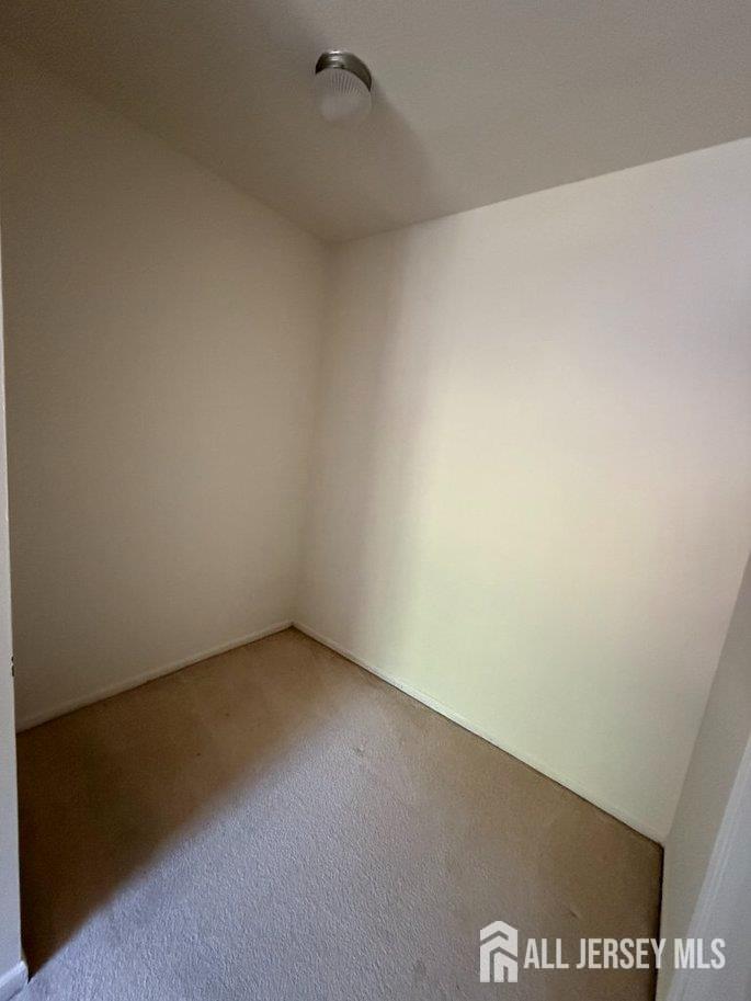 12 Sunflower Court Edison NJ 08820