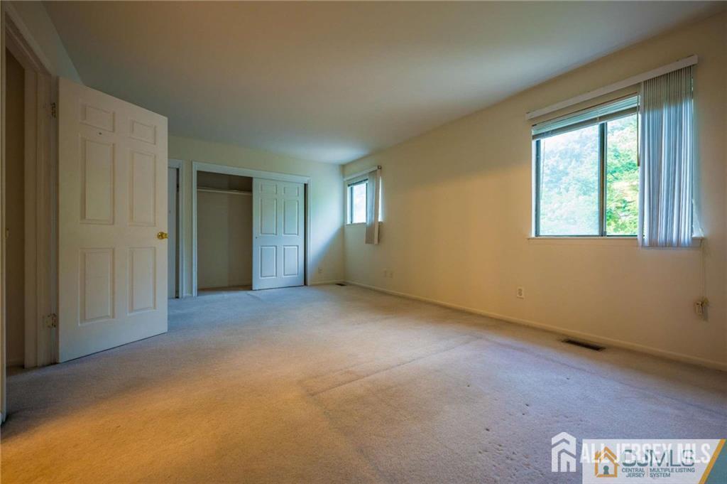 12 Sunflower Court Edison NJ 08820
