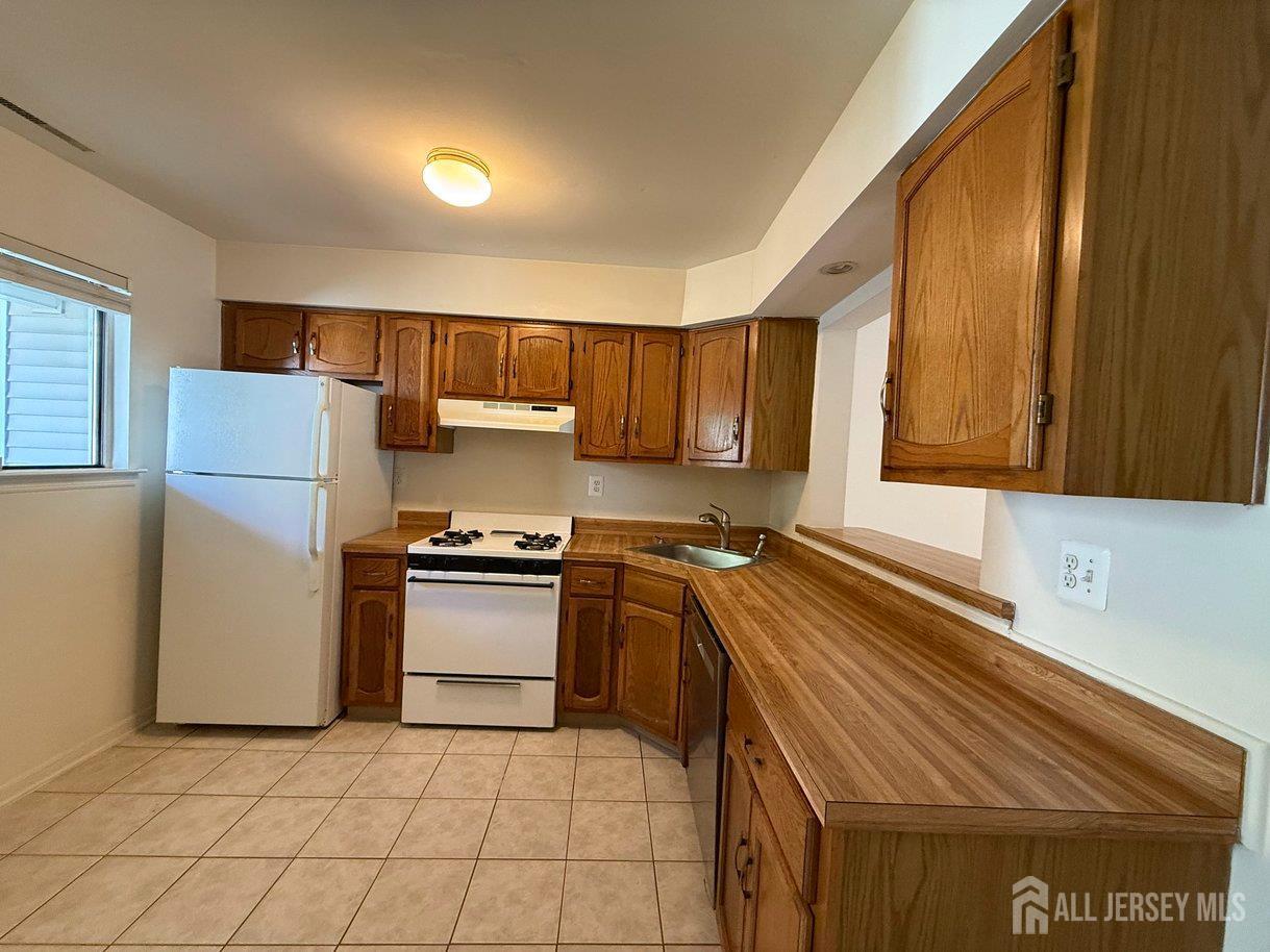 12 Sunflower Court Edison NJ 08820