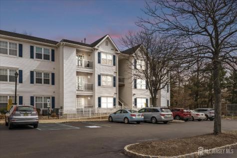 1125 Waterford Drive W Edison NJ 08817