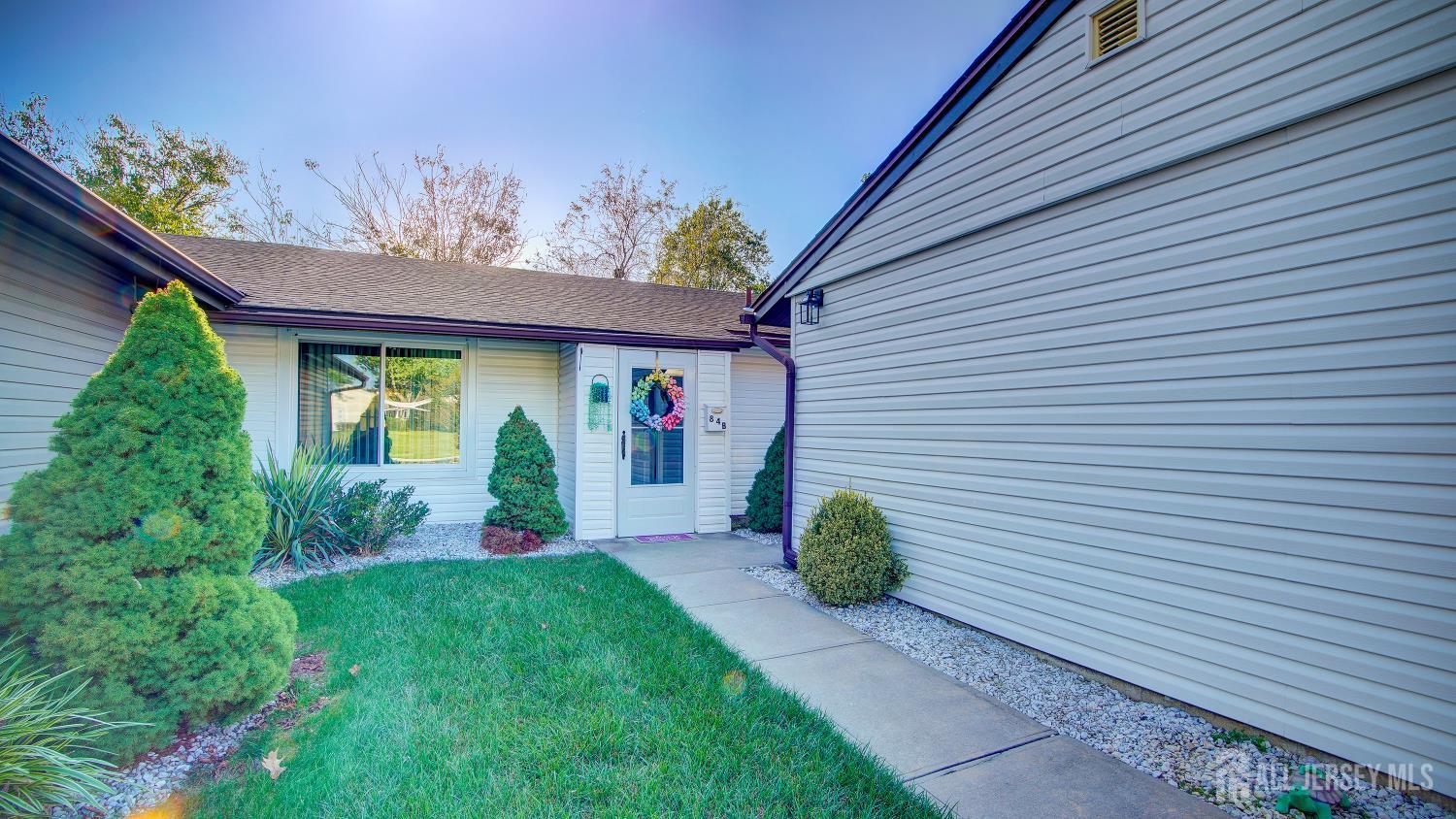 84-B Chatham Drive Monroe NJ 08831