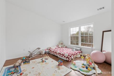 7343 Elm Court South Brunswick NJ 08852