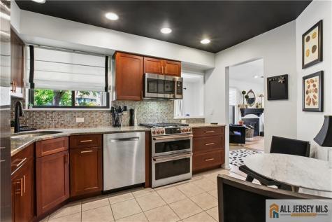 2 Park Gate Drive Edison NJ 08820