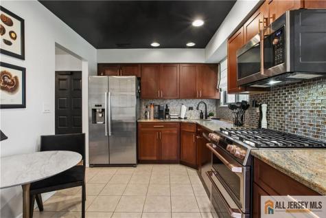 2 Park Gate Drive Edison NJ 08820