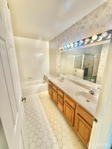 8 Ingram Drive Monroe NJ 08831