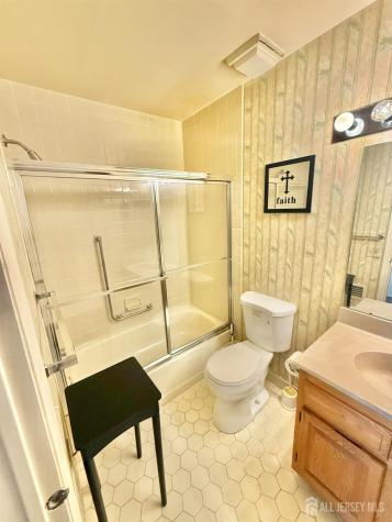 8 Ingram Drive Monroe NJ 08831